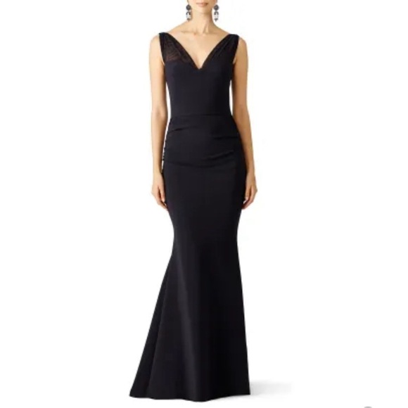 La Petite Robe di Chiara Boni
Black Lace Illusion Gown size 48R or size 12 - Picture 1 of 15